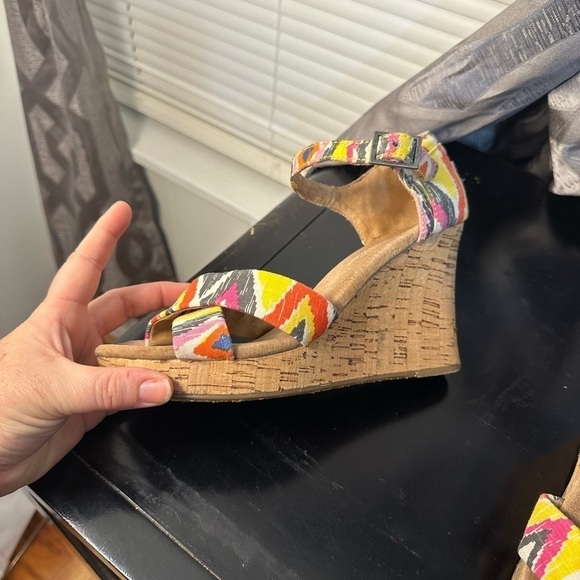 Tom’s Women’s Sienna Ikat Cork Heel Wedge Sandals Size 7.5 - Picture 6 of 14